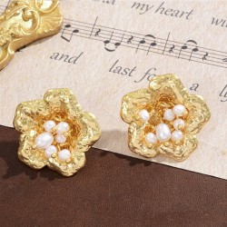 Vintage Golden Pearl Flower Earrings