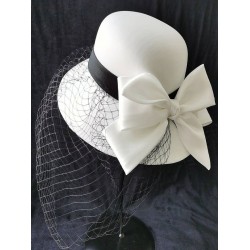 White Bowknot Mesh Solid Hat